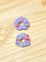 Load image into Gallery viewer, Mini Purple Floral Scrunchies
